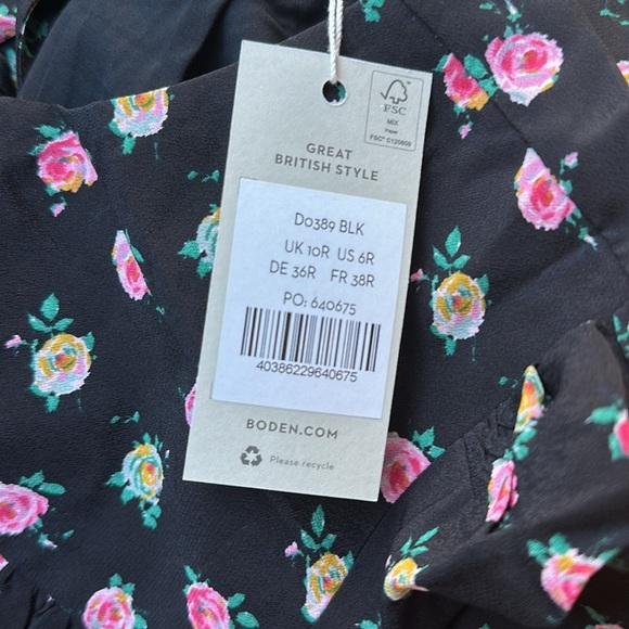NWT Boden Gathered Yoke midi dress in black roses floral spring belted viscose - Picture 3 of 4